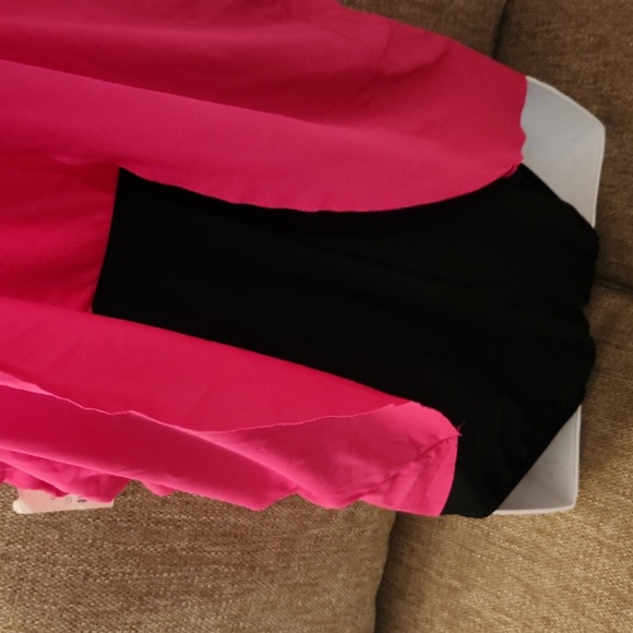 NWT!! Split skirt swimsuit - Picture 8 of 13